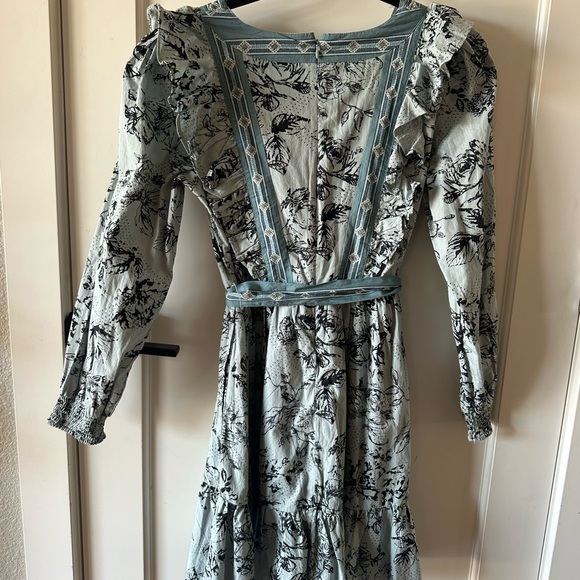 NWOT Anthropologie Ruffle Wrap Dress Blue Motif with pockets
Size Small Petite - Picture 7 of 9